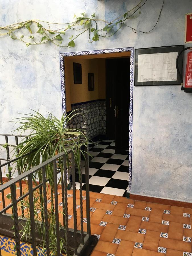 Pension Lisdos Sevilla Eksteriør bilde